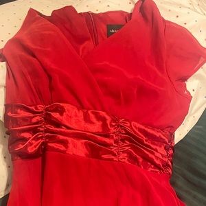 Formal Red Dress mid-length. Perfect for bridesmaids ,formal dinner or prom.
